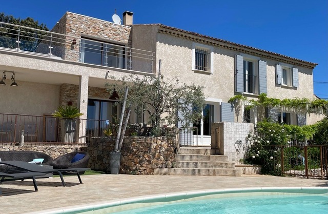 La Vigie - Magnificent villa in the heart of green Provence