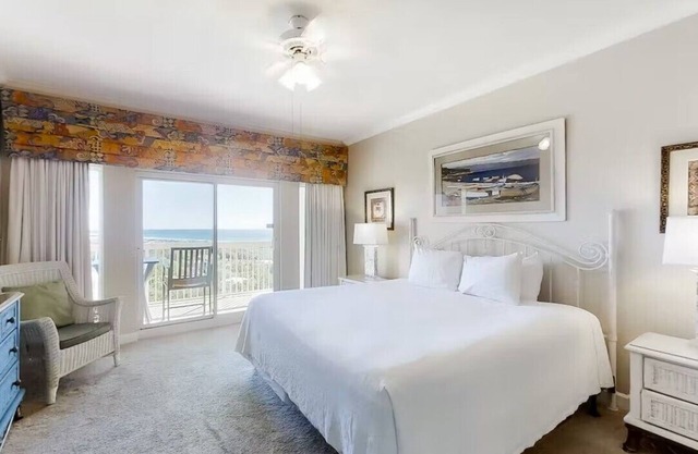 LABOR DAY AVAILABLE MAKE US AN OFFER, 1 Bedroom Studio at Tops'l Great Views!