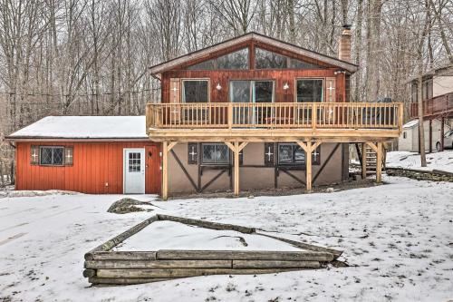 Lake Ariel Home Less Than 1 Mi to Roaming Woods Lake!