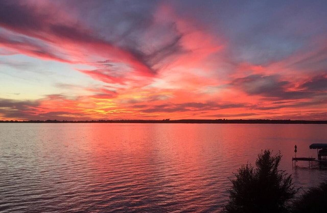 Lake Escape|HotTub+Kayak+Paddleboards|Sleeps12