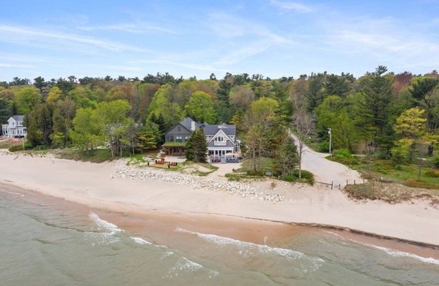 Lake House w/6-BR's, Sauna - Kohler-Andrae