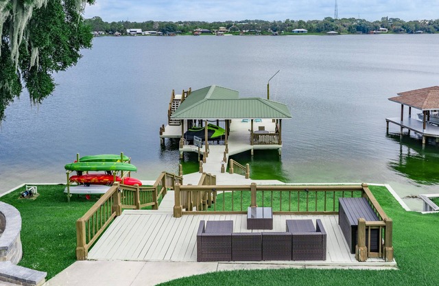 Lake June Escape House