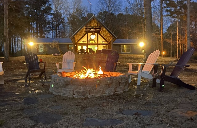 Lake Martin home, lakefront, renovated house, no stairs- beach area