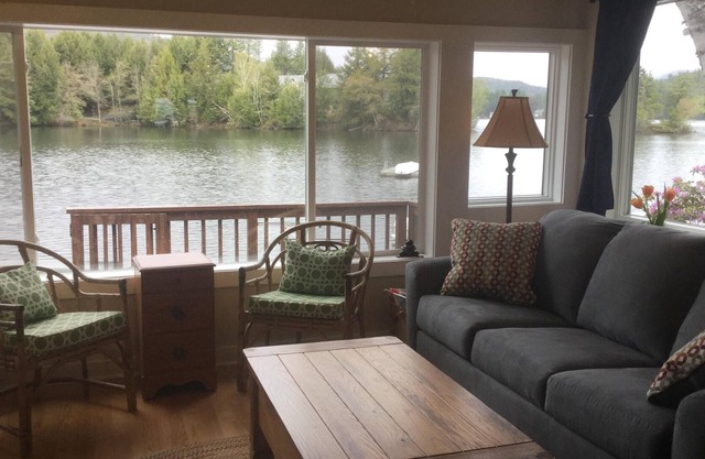 Lake Rescue Lakeside Cabin near Okemo Mtn