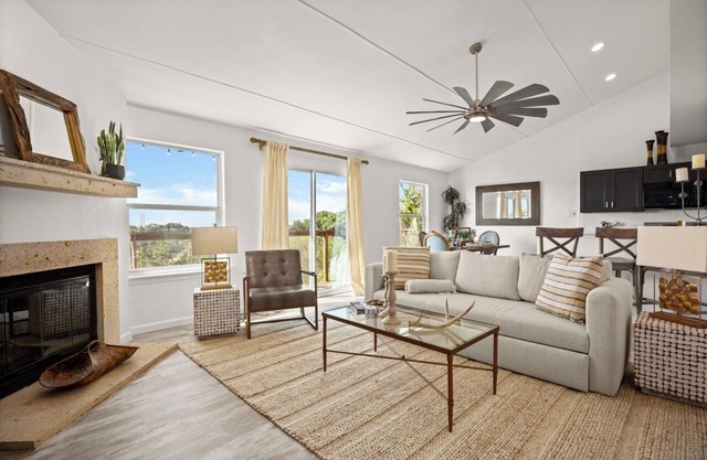 Lake Travis Premium - Austin Views with Great Reviews