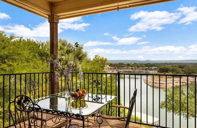 Lake Travis Waterfront Home: Boat Dock, Grill, & Balcony
