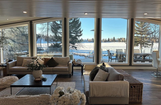 Lakefront 6BR home w/dock, hot tub, games, sleeps 16—perfect for families!
