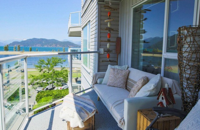 Lakefront Haven | Mtn View Condo Steps from Beach