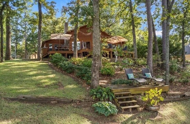 Lakefront Cottage with 25% Early Booking Discount!