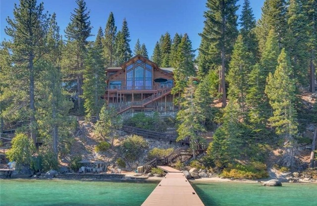 Lakefront Custom Masterpiece with Private pier, Beach, Buoys, Spa! West Shore!