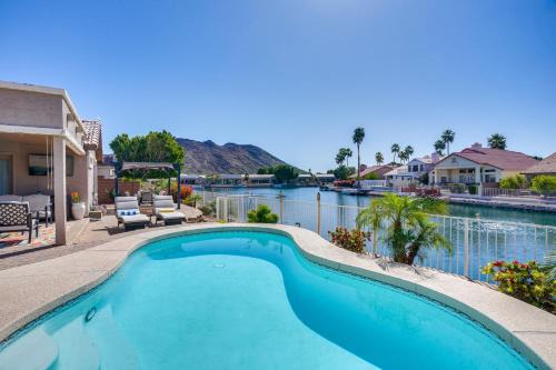 Lakefront Glendale Home with Outdoor Oasis!