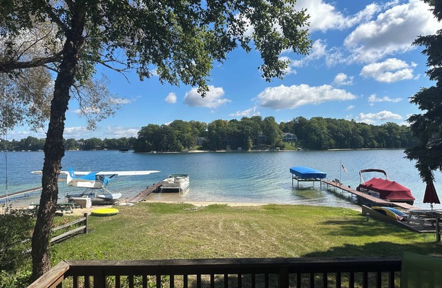 Lakefront Home 4bdrm 2bath Dock & Deck WiFi AC Traverse City & Interlochen Art+