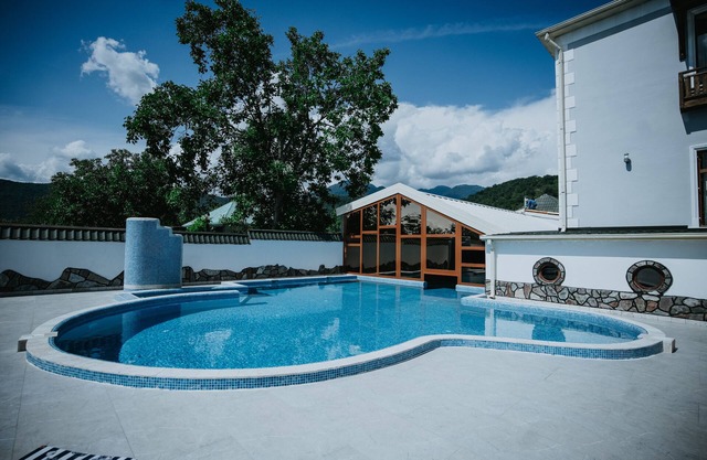 Lakeside Hotel & Spa
