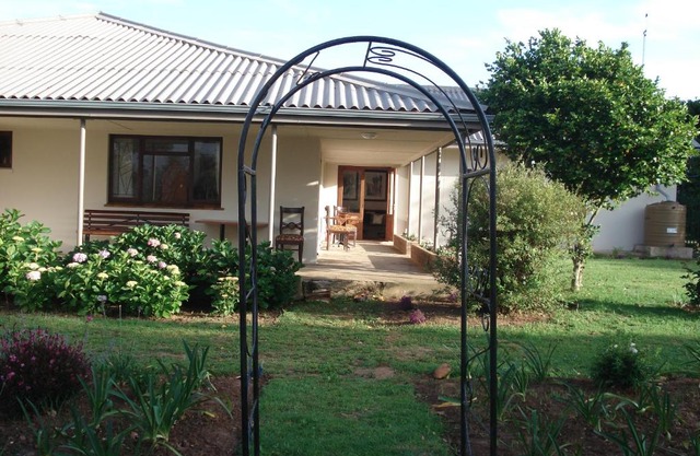Lalani B&B/Self catering Cottages