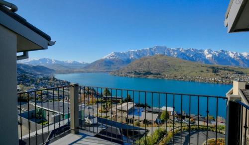 Lancewood Top | Gorgeous Views | Spa Pool