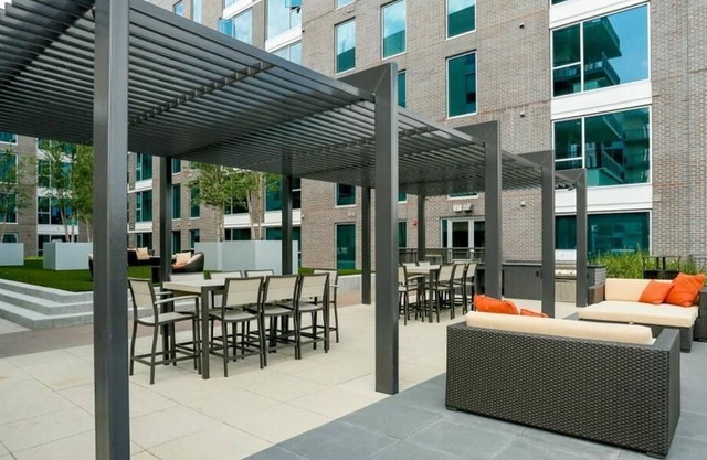 Landing at Avenue Grove - 2 Bedrooms in Downtown West