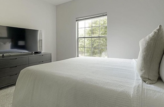 Landing at Falconhead - 1 Bedroom in Falconhead