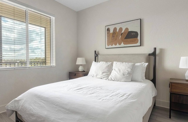 Landing at Gateway Commons - 1 Bedroom in Ellenton