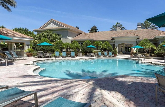 Landing at Lakes Edge - 2 Bedrooms in Downtown Sanford