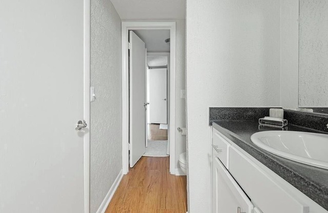 Landing at The Arbours of Hermitage - 2 Bedrooms in Downtown Hermitage