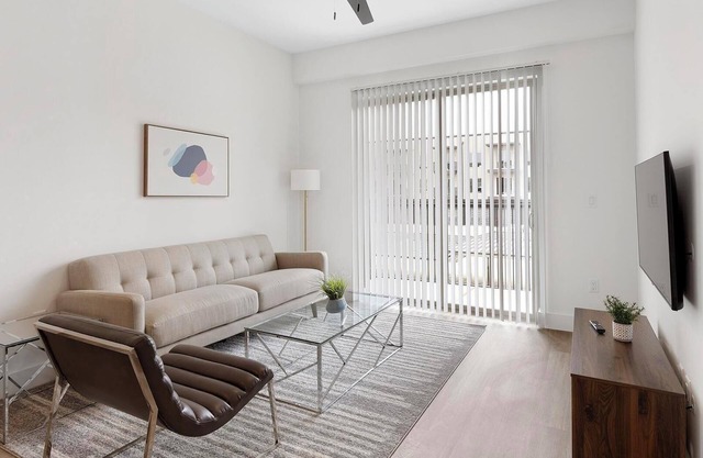 Landing | Beautiful 2BD in Denton
