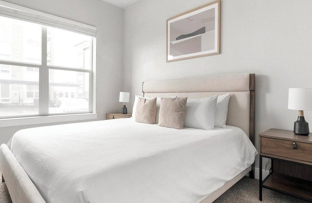 Landing | Incredible 1BD, Gym, Clubhouse