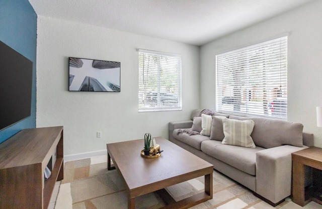 Landing | Incredible 3BD, Pool