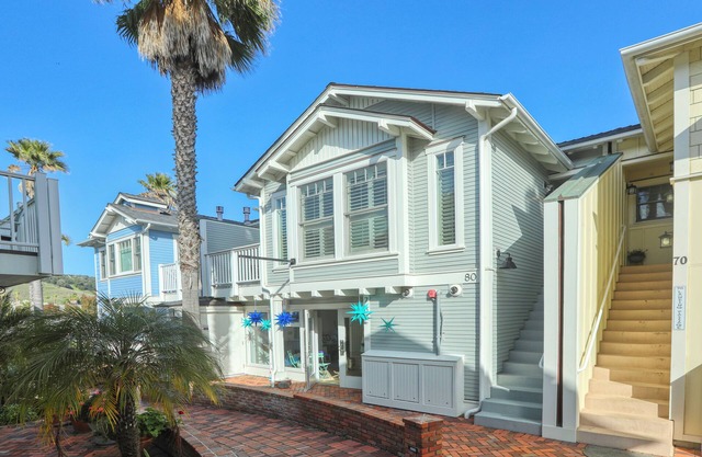 Landing Passage 1 Bdrm Beach Bungalow Relaxing and Steps from Beach