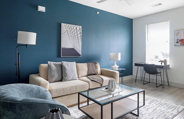 Landing | Spectacular 1BD, Pool, Gym