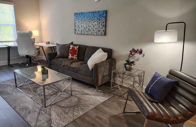 Landing | Spectacular 2BD, Pool, Gym