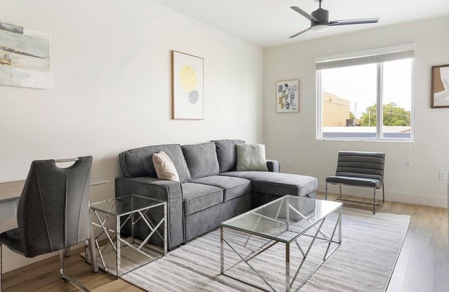 Landing | Stunning 1BD, Yoga Studio, Gym