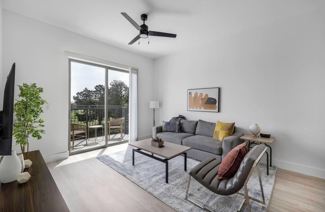 Landing | Stunning 1BD in Denton