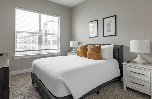 Landing | Stunning 1BD, Clubhouse, Pool