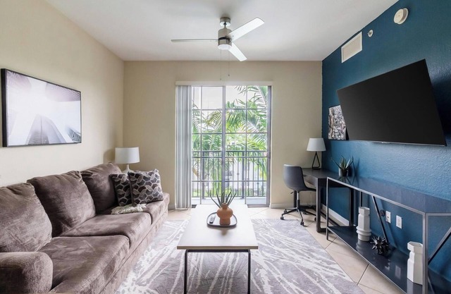 Landing | Stylish 2BD, Gym, Clubhouse