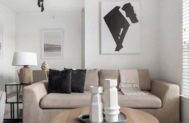 Landing | Stylish 2BD, Pool, Clubhouse