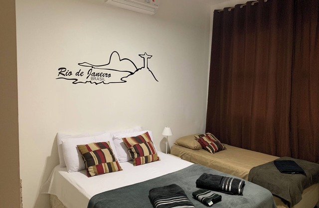 Lang's apartment/1 block from the beach - 4 bedrooms and 3 bathrooms - Copacabana