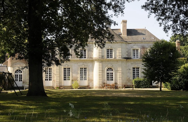 Large 18th century character house in Pornic