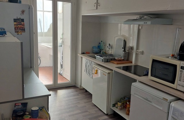 Large 3-room apartment - 4 people - city center