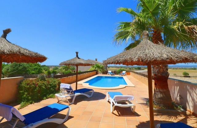 Large Countryside Villa, A/C, Private Pool just 15 minutes to some of the Best Beaches in Mallorca!
