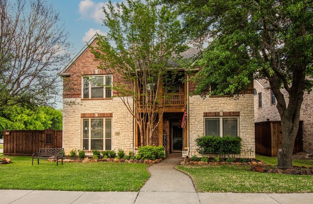 LARGE, FAMILY FRIENDLY HOME, POOL OASIS, CLOSE TO PGA/STAR/TOYOTA STADIUM nn