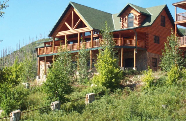 Large family oriented cabin, built for easy living and people who love to cook