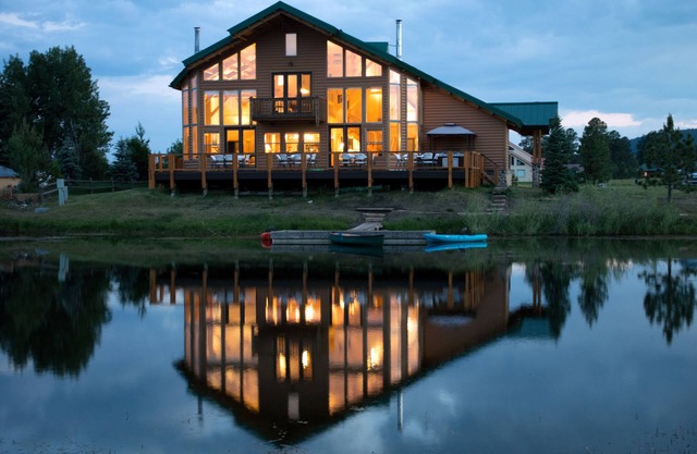 Large Lake Front w/Own Dock and Mountain Views. Sleeps 18 Cert. # VRP-24-0221