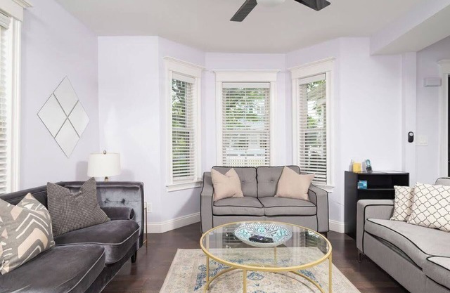Large & Modern Luxury Duplex Home close to Boston & Cambridge with Free Parking