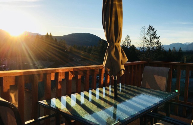 Large Mountain View Condo (5 bedroom/Sleeps 11)