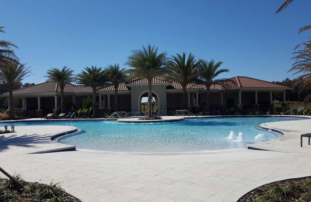 Large new complete house, 6br, 4 bathr, 4k sqft, near Tampa