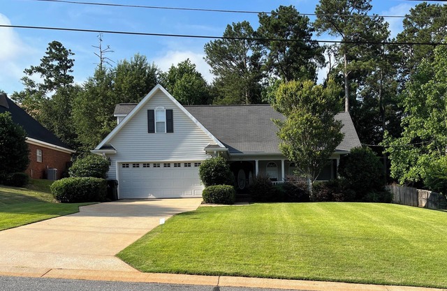 Large private home near campus