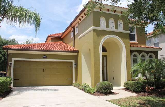 LARGE PRIVATE POOL HOME - 5 BR/5BH - GATED RESORT NEAR DISNEY