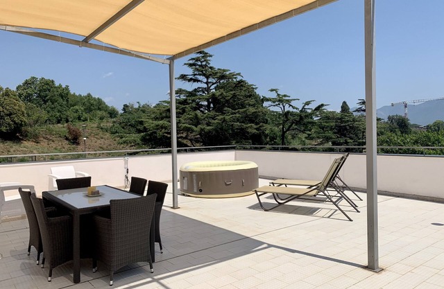 Large Rooftop Apartment overlooking the ruins of Pompeii,