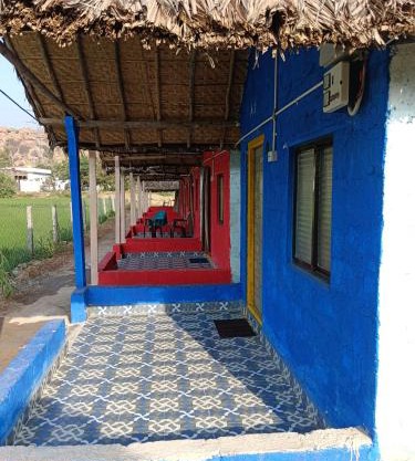 Laughing Buddha hampi guest House