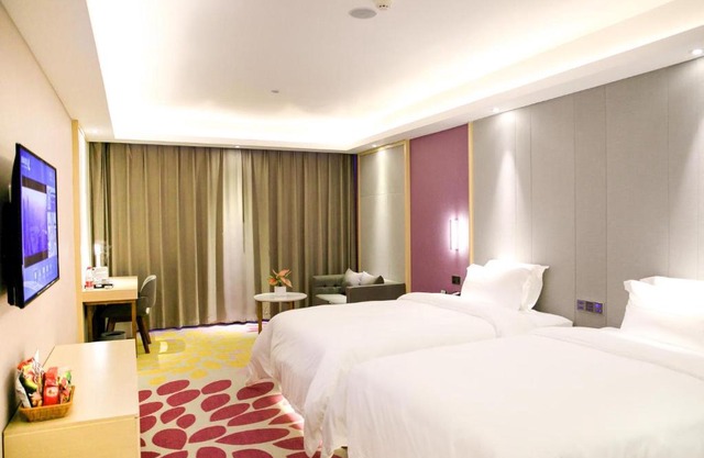 Lavande Hotels·Shenzhen North Railway Station Longhua Bus Terminal